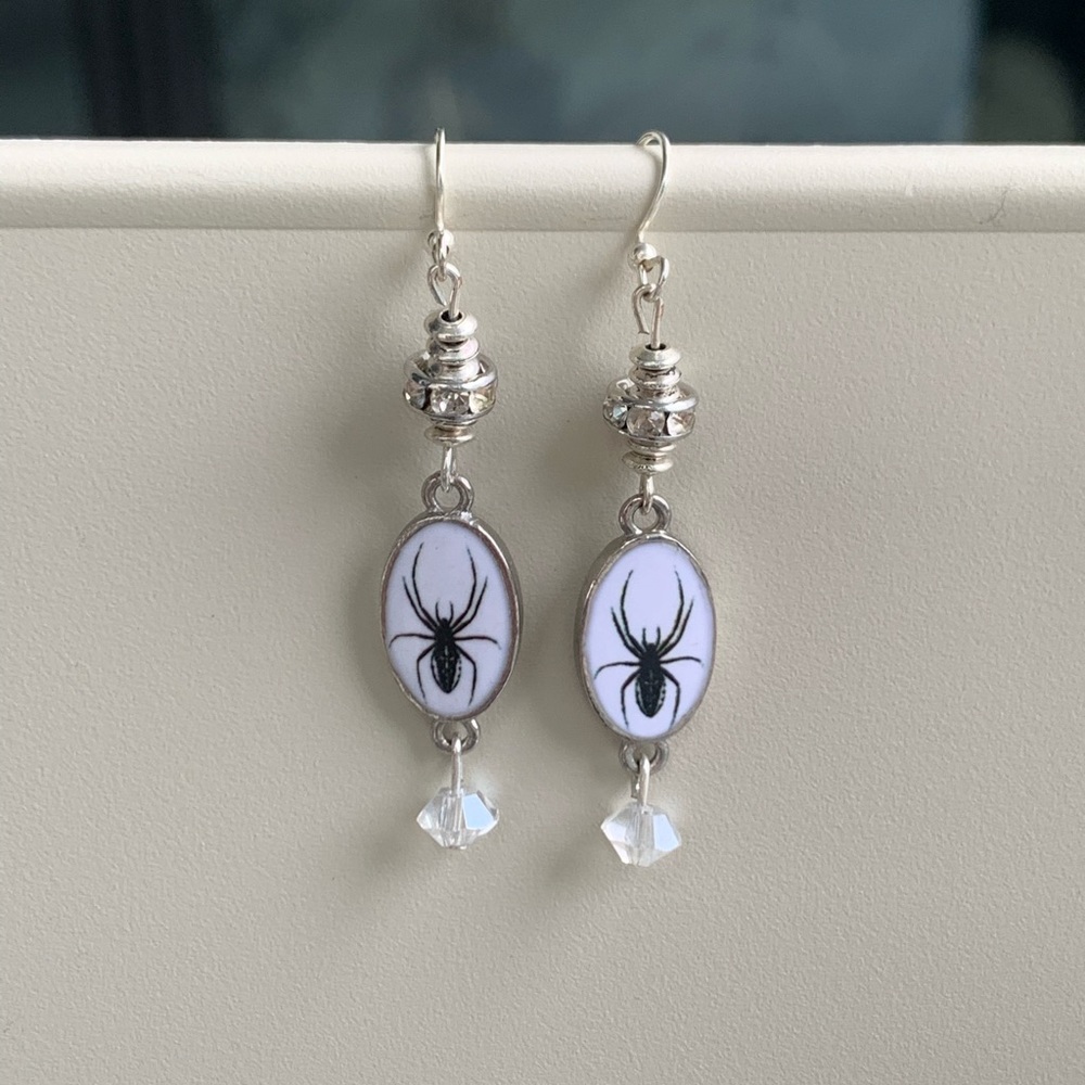 Spider earrings